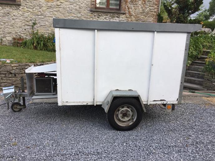 Remorque frigo compacte simple essieu à louer près de Tournai